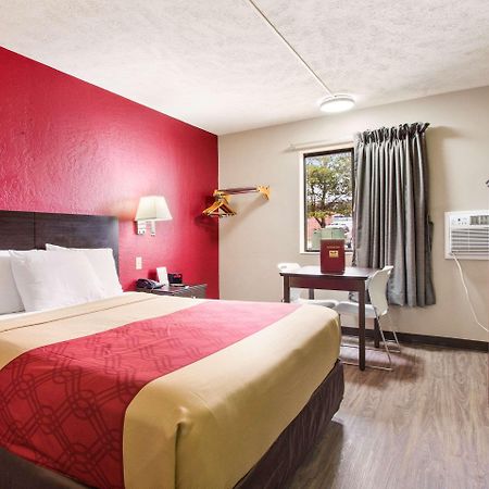 Red Lion Inn & Suites Olathe Kansas City Екстер'єр фото