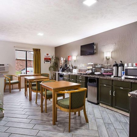Red Lion Inn & Suites Olathe Kansas City Екстер'єр фото