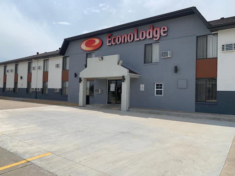 Red Lion Inn & Suites Olathe Kansas City Екстер'єр фото