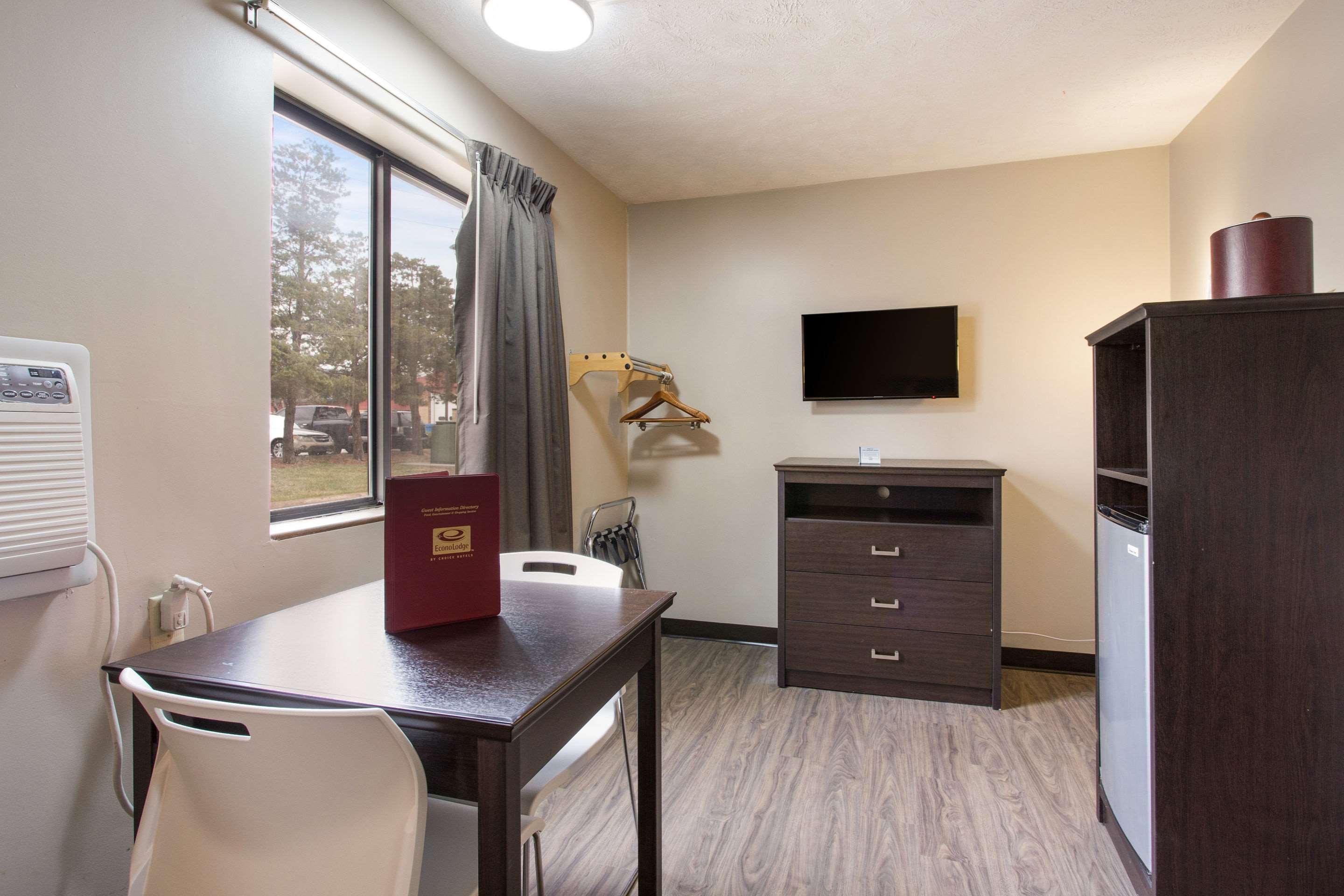 Red Lion Inn & Suites Olathe Kansas City Екстер'єр фото