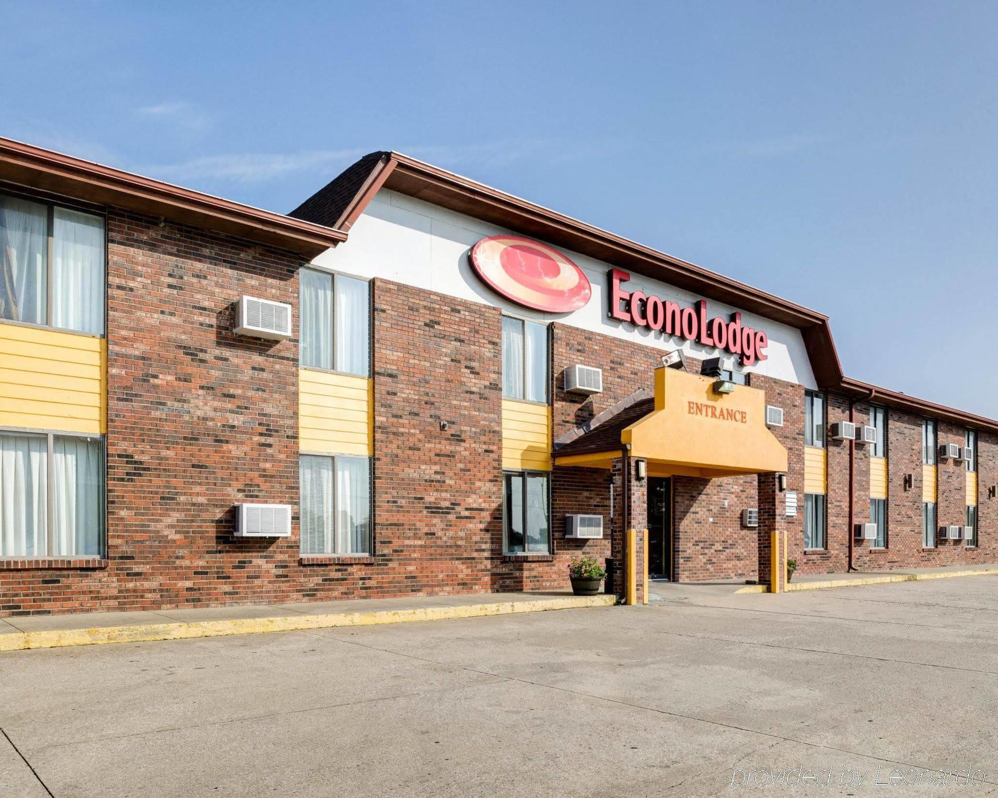 Red Lion Inn & Suites Olathe Kansas City Екстер'єр фото