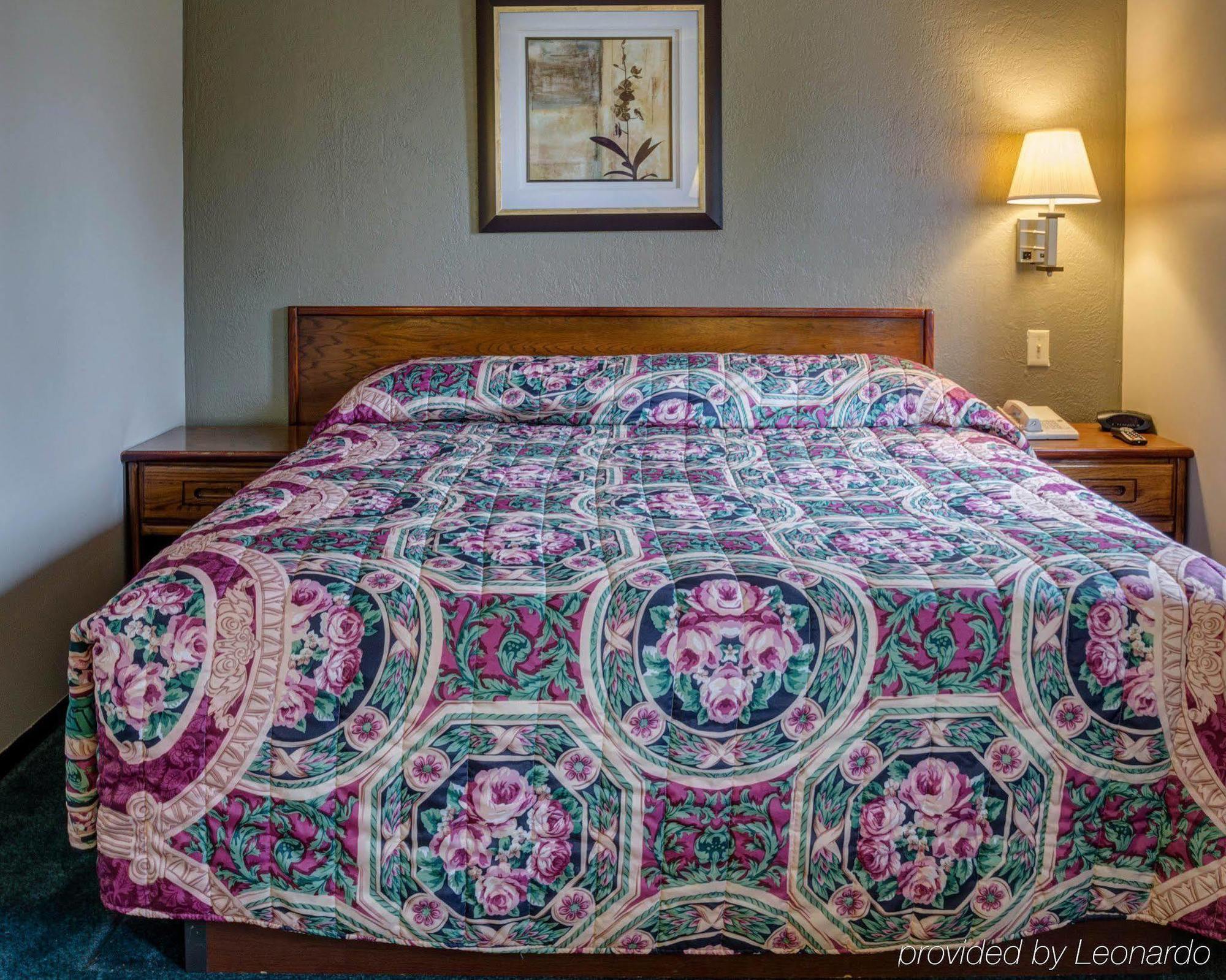 Red Lion Inn & Suites Olathe Kansas City Екстер'єр фото